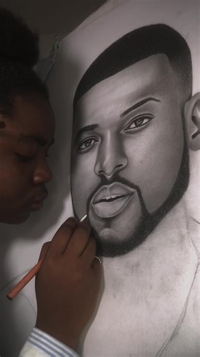 Dessin Réaliste avec Crayon et Papier