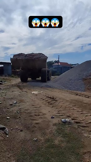 17K views · 251 reactions | Cement is being loaded into the hopper with a wheel loader. #Construction #wheelloader #heavyequipment | Heavy Equipment Experts | Facebook
