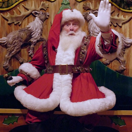 Mark your calendars, Boston! The Macy’s Santa Tour is heading your way on 11/29. Book your reservation now, gather the family, and get ready to meet Santa at our Downtown Boston location. | Macy's