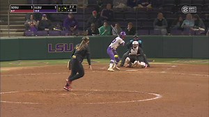 The Tigers take the lead thanks to an RBI triple from Coffey! SDSU - 1 LSU - 2 💻 SECN [es.pn/3UXQMY6] | #DealUsIn | LSU Softball