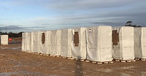 Tesla starts delivering Powerpacks for new large battery in Australia