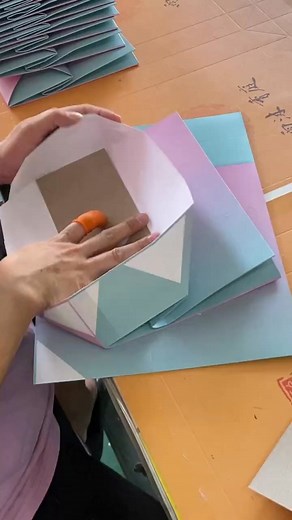 Our factory specialises in the production and manufacture of colour boxes, gift boxes, card boxes, handbags, #paper box factory | packaging factory