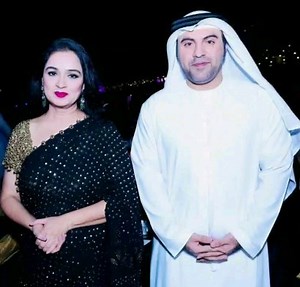 Dr. Bu Abdullah met bollywood actress Padmini Kolhapure at the Filmfare ME - Achievers Night 2021. Padmini Kolhapure is an Indian actress and singer, who works primarily in Hindi films. She began acting in 1972 at the age of 7, and her early works included Zindagi and Dream Girl. She then had her breakthrough with the film Satyam Shivam Sundaram, starring as Young Roopa. | Dr. Bu Abdullah