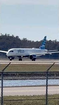 JetBlue’s A220 taking off from the airport (KRSW) #aviation #planespottinglfpo #planespotting #