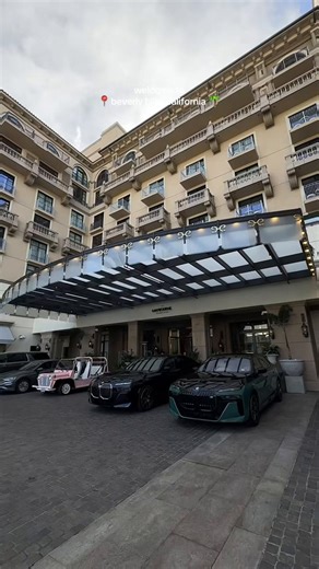 los angeles moodboard 🤍🌴 #losangeles #beverlyhills #rodeodrive #dayinthelife #california Beverly Hills lifestyle aesthetic, living in Beverly Hills California, Erewhon Beverly Hills vlog, Rodeo Drive shopping aesthetic, Urth Caffe Beverly Hills cafe, Maybourne Cafe Beverly Hills luxury hotel, Los Angeles luxury lifestyle, Beverly Hills day in the life vlog, LA aesthetic montage, Beverly Hills influencer lifestyle, soft life Los Angeles, California luxury aesthetic