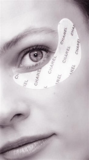 CHANEL BEAUTY on Instagram: "Visible anti-aging skincare New LE LIFT Flash Eye*, featuring a high concentration of low molecular weight hyaluronic acid, smooths and illuminates the eye area. Dark circles and under-eye bags appear reduced, and the eyes look wider awake**. After 10 days of use, its tightening effect triples***. Directed by @karimsadli *Available in selected markets **Clinical study performed immediately after using LE LIFT Flash Eye, 30 women. ***Self-assessment completed after us