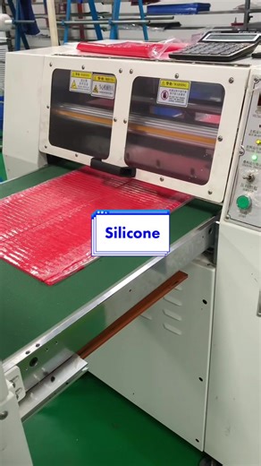 Red silicone roll#silicone #manufacturer #siliconeproducts #siliconemixing #siliconerollers #unzip
