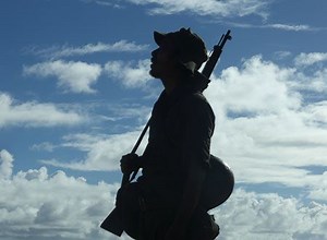 『鉄男』シリーズなどの塚本晋也監督作！映画『野火』予告編