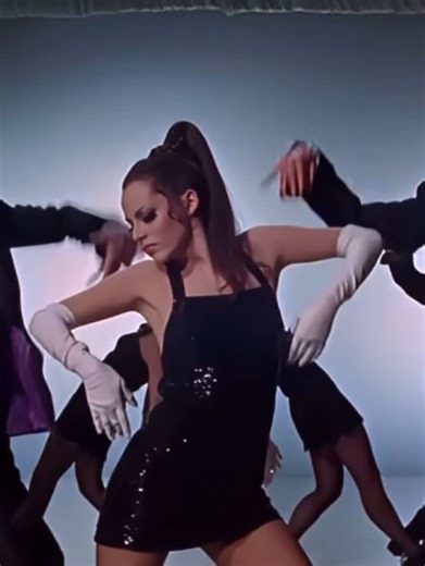 Old Hollywood on Instagram: "The incredible Suzanne Charny & folks perform ”The Aloof” in the musical ”Sweet Charity” (1969)!! 🖤Directed and choreographed by Bob Fosse! #bobfosse #classics #sweetcharity #classicfilms #classichollywood #nostalgia #vintage #vintagehollywood #1960s #1969 #iconic #legendary #beauty #dance #oldfilms #oldhollywoodglamour #hollywoodfilm"