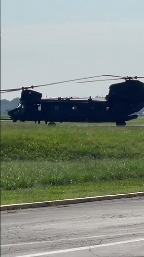 CH-47 Chinook Startup & Departure – Twin-Rotor Power! 🚁🔥 #Chinook #Helicopter #USArmy