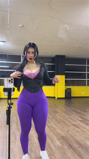 Videos de madyson bus (@madyson.bus) con “MamaZota - Arlene MC”