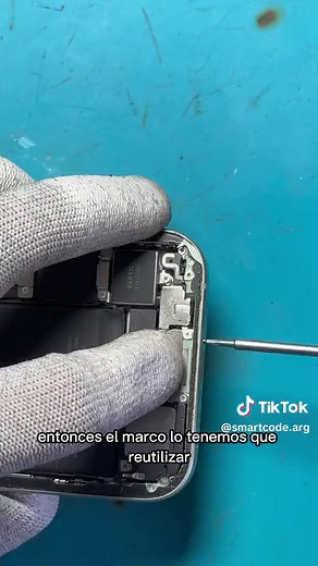 Segundo 15 roto ya!!!!! Venta de equipos Reparaciones del más alto nivel Capacitaciones especializadas Atención personalizada Garantía Todo en el mejor servicio técnico de la ciudad #iphone15 #reparacion