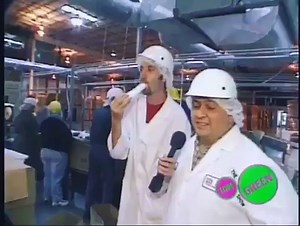 600 reactions · 204 shares | Marshmallow Factory Tour 1999 Come see me on tour performing #standupcomedy now - I won’t be doing this 邏 tonight #Boston @laughboston Sunday night in #DC area at State Theater next weekend Burlington Vermont #TomGreen #TheTomGreenShow #Comedy #hilarious #videos #marshmallow #dj | Tom Green | Facebook