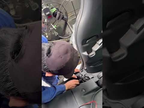 プロが教える！車のパワーウィンドウ修理　#スインクオートタヌマ #有限会社スインクオートタヌマ #車修理 #パワーウィンドウ #レギュレーター #自動車整備 #車の異音 #修理 #車のメンテナンス