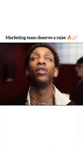 Insane marketing🤯. Dm “marketing” if you want me to get you marketing like this. | Tai Lopez