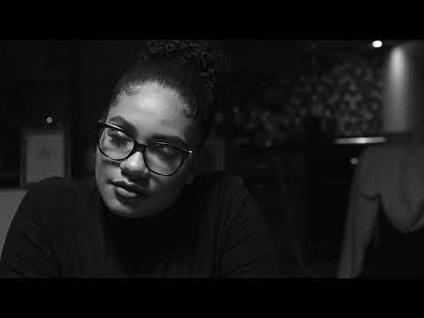 XANDY- Fica Amor (Official Video)