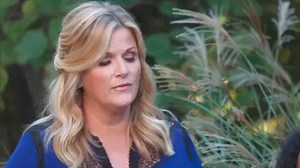 91K views · 2.5K reactions | The only thing better than singing, is singing with people you love! The wall-of-sound is on #TrishasKitchen Saturday! Get ready for cooking & music xoxo | Trisha Yearwood | Facebook