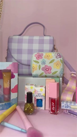 kaisercraft on Instagram: "🍦✨ Sweet, fun, and totally YOU! Meet Gelato 💅 From lip glosses to bags and all your beauty essentials, everything is made to sparkle, shine, and smell oh-so-yummy 💖 🛍️ Stocks vary by store #GelatoSeries #GelatoBeauty #GelatoBags #Kaisercraft"