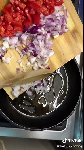 Cooked herring recipe🇳🇱🐟 وصفة الرنجة المطبوخة #amal_is_cooking #egypt #netherlands #foodie #cookwithme #foryoupage #fypシ #fypシ゚viral #herringfish