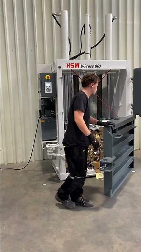 HSM Vertikale Ballenpresse – Karton bis zu 95% verdichten