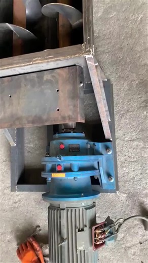 Dual-Shaft U-Shaped Screw Conveyor: Auger Blade Forming & Make