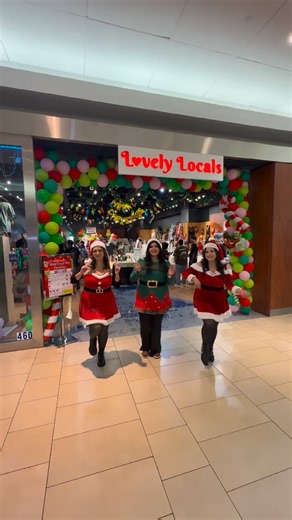 🎄🎅🏻✨💕CHRISTMAS POP-UP💕✨🎅🏻🎄 Esta Navidad, apoya local! 😍🎁 Conoce nuestra gran variedad de vendedores locales y disfruta de nuestros invitados especiales y actividades gratis! 🤩 🎉SÁBADO Dic. 20🎉 • Mickey & Minnie 🎊🥳3:30 - 4:30 @partyshowlaredo • Coro Navideño Santo Niño Elementary 🎤🎵2:00pm • Pintacaritas 🎨 6-7pm @pintzelstudio 📍 @malldelnorte Frente a Cinemark Te esperamos! 🤩🩷🎄🎅🏻🎉 #laredotx #popupshop #smallbusiness #christmas #christmasshopping grinchmas grinch @followers