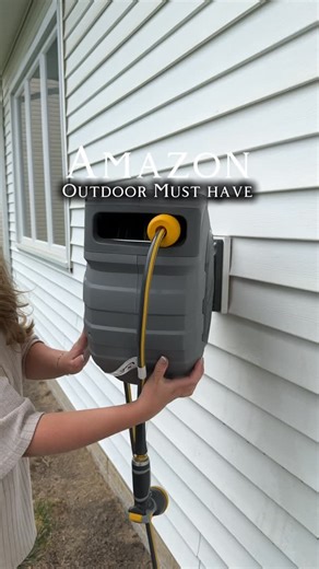 Iuliia Suvorova | Makes watering faster and cleanup a breeze - no more dragging heavy horses around 🔥🙌 How to shop: 1. comment GENIUS and the link will... | Instagram