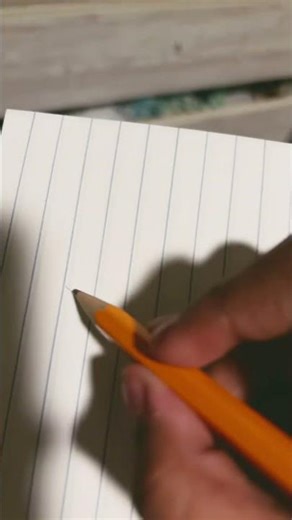 That’s how u draw a mouth easy :3