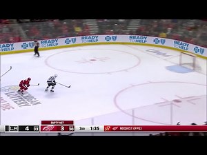 THIS is how you stop an empty net goal