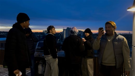 （音乐视频）纽比利Newbee Lee FT. SS.Dex- Hit the club