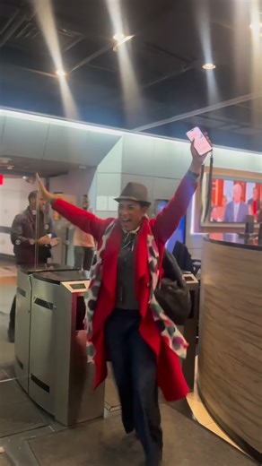 Michelle Miller on Instagram: "#CLAP-OUT: Goodbyes are often sad, the end of an era, the close of a door. But I told the universe and an angel (Janeene Balmir) during our workout 🏋️‍♀️ the day after layoffs, I wanted my farewell to be a Joyous celebration of friendship, remembrance and a look toward a hopeful future! She understood the assignment! Having left her corporate banking job of two decades to be the NBA's SVP of Global League Finance, she knew I needed a glimpse of the "Possibl