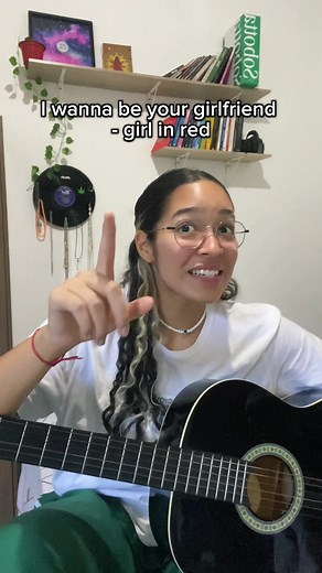 Girl in Red 'I Wanna Be Your Girlfriend' Violão Tutorial