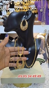 19K views · 222 reactions | Sautoir + boucle doreille Disponible a la boutique treichville | FEMME Africaine Élégante | Facebook