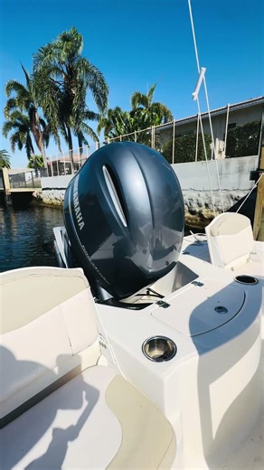 2016 Robalo 206 Cayman | Blue Top Yachting