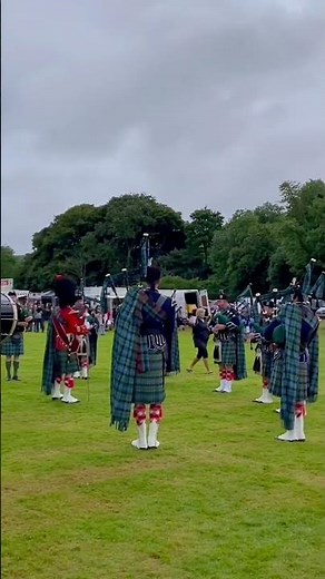 The pipers play on, filling the air with their sound#scotland #scottishfold #bagpipes #aberdeen