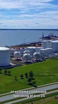 High-Energy Light Can Turn CO2 Into Useful Chemicals (No Catalyst Needed?)