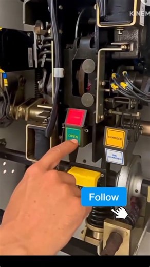 Vaccume circuit breaker short details #vcbbreaker #vaccumecircuitbreaker #electricallearning #ElectricalEducation #CanadaElectrical #usaelectrical | Er Muhammad Miyaji