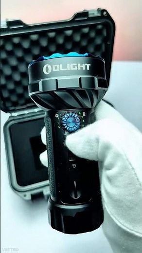 Olight Marauder Mini 2 Review | 10,000 Lumens & 700M+ Beam