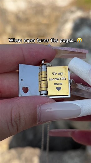 When mom turns the pages…😭#wishlistideas #giftforher #mom #necklace
