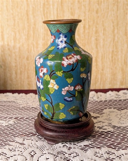 Vintage Chinese Cloisonné Floral Vase With Wood Stand - 6" Blue/green Enamel & Brass - Mid-century Asian Decor - Etsy