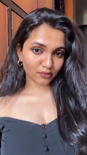 Lavanya 🦋 on Instagram: "Dark Feminine Makeup 🖤✨ Dark feminine makeup, Pinterest makeup, makeup tutorial, makeup products, makeup review #makeuptutorialvideo#explorepagee#foryoupagee#foryouu#fypppppppp"