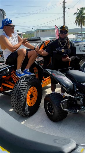 Ghetto on Instagram: "#Vivo @makacoelcerebro @louis.bpm #MusicaDeGhetto @richard_dlz 🇩🇴🇻🇪 🔥🔥🔥🔥 ya en la calle"