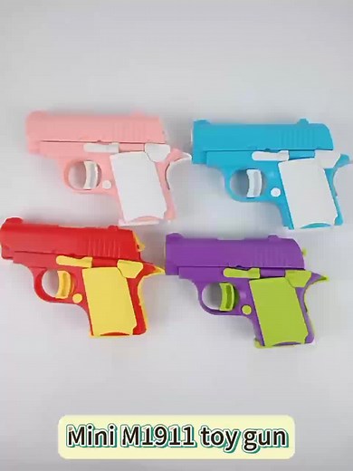 3D Gravity Carrot Gun Toy for Stress Relief