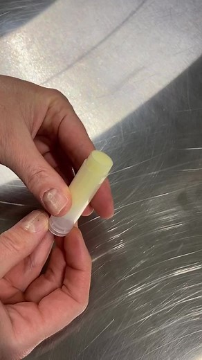 What's an exfoliating lip balm, and how do you use it? | Eclair Lips - eclairlips.com