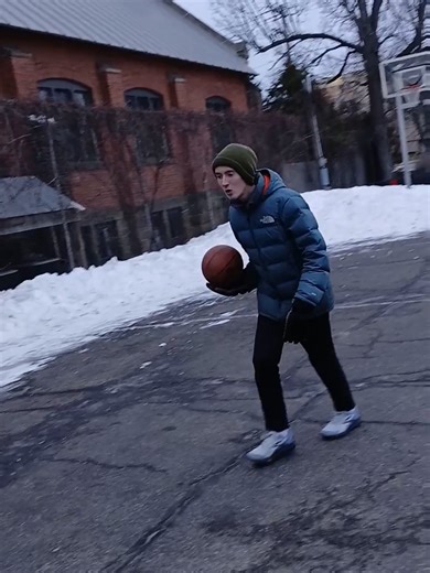 Dunking on the ice! | dunkings