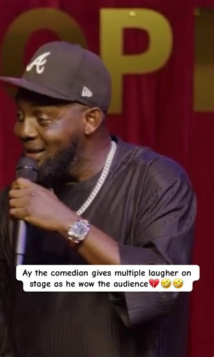 Ay the comedian gives multiple laugher on stage as he wow the audience💔🤣🤣 #foryoupage #viralvideos #fyp #trendingvideo #goviral