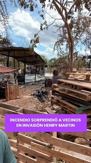 Yucatán al Minuto on Instagram: "INCENDIO SORPRENDIÓ A VECINOS EN INVASIÓN HENRY MARTIN #TikTok #Noticias #Viral"