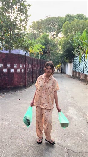 ဟွန်းပလစ်နေကြတာချစ်တော့ဘူး: Soft Girl Vibes