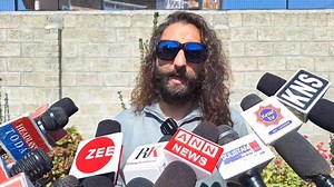 Mir Junaid says #Er_Rashid is a threat to national security, questioning why he is free while those who spoke about Kashmir remain behind bars. | Gulistan Live Feed