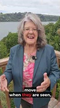 Give This Gift to Your LinkedIn Network #linkability #linkedin #holidayseason #networking